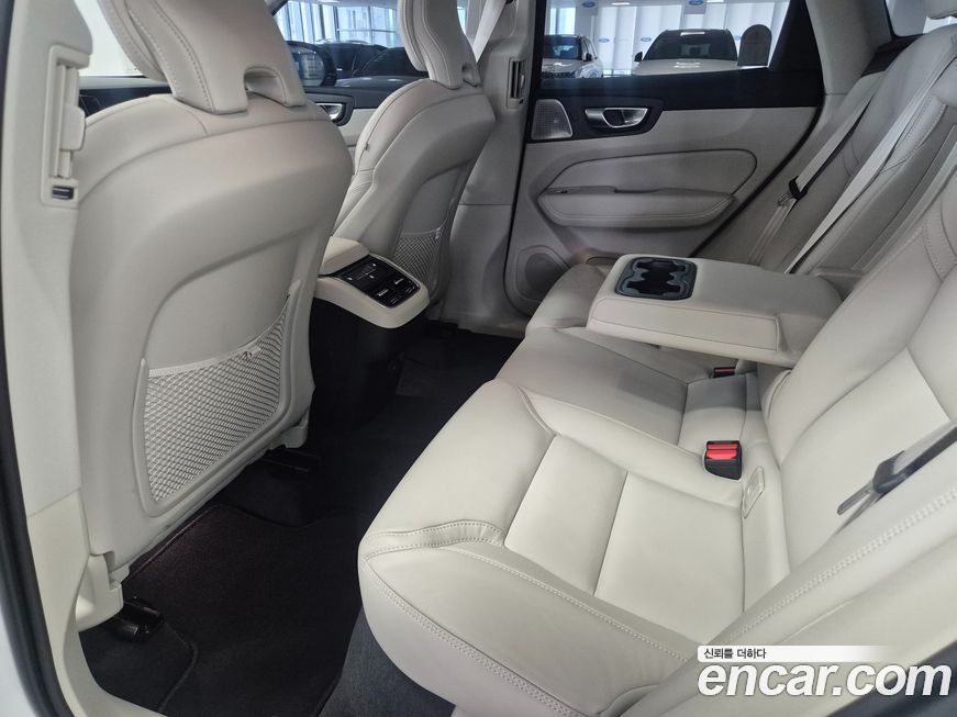 Volvo XC60 2026