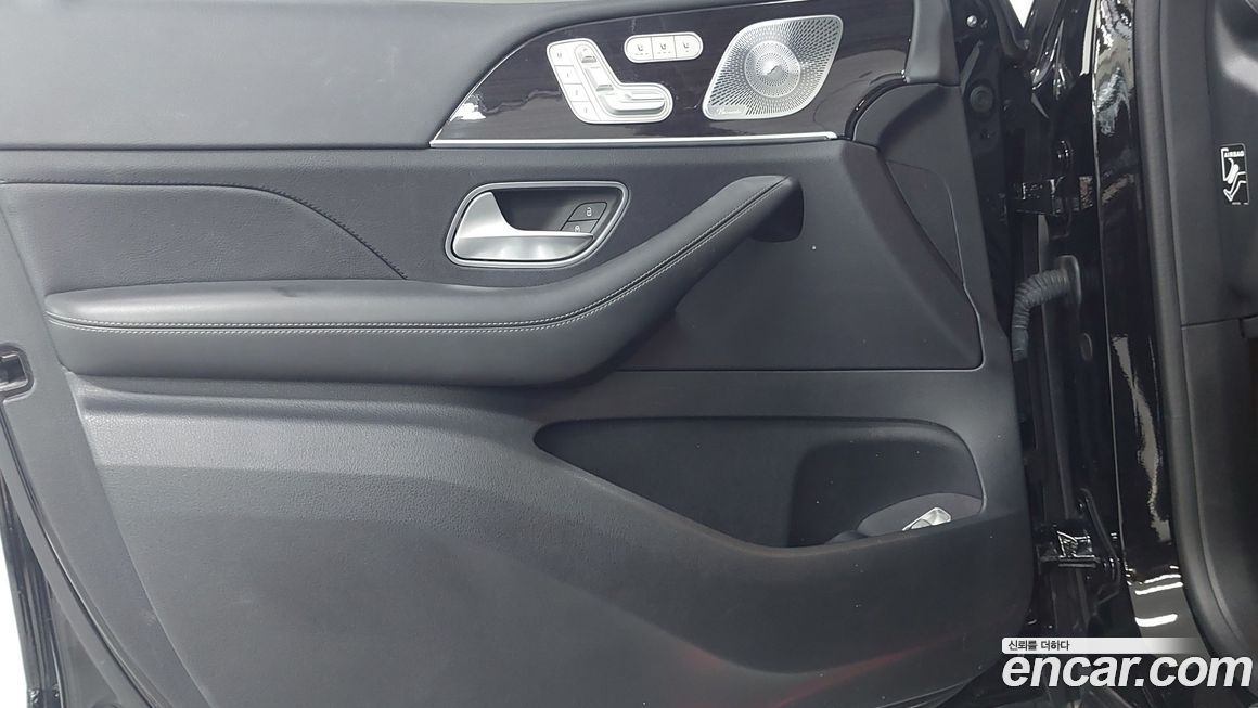 Mercedes-Benz GLE-Class 2021