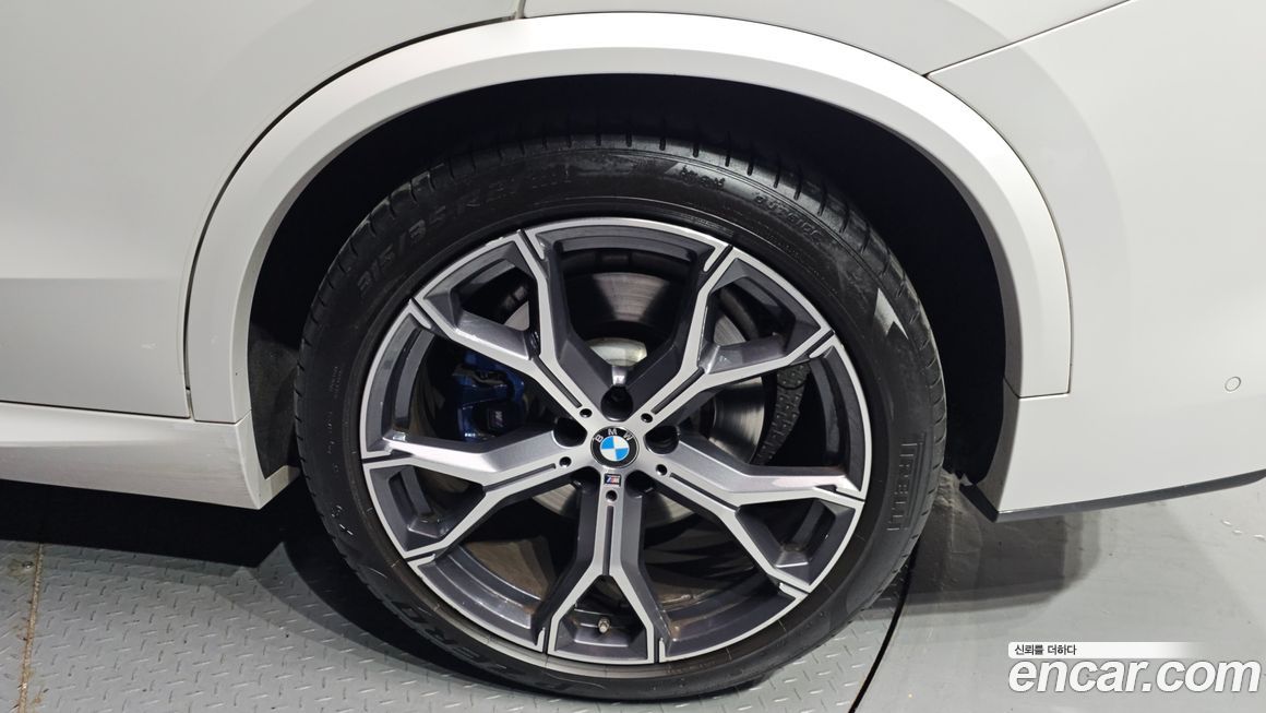 BMW X5 2021