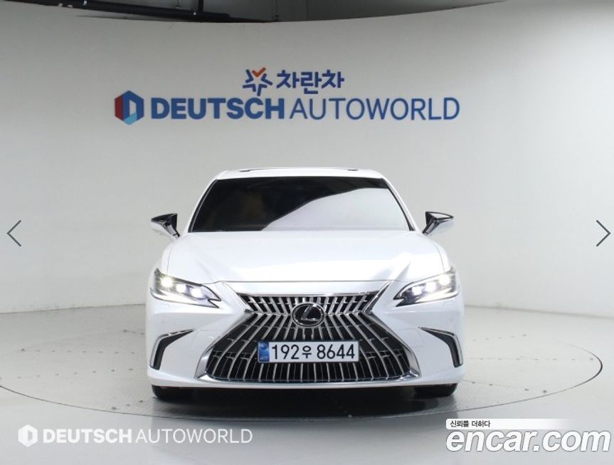 Lexus ES 2026