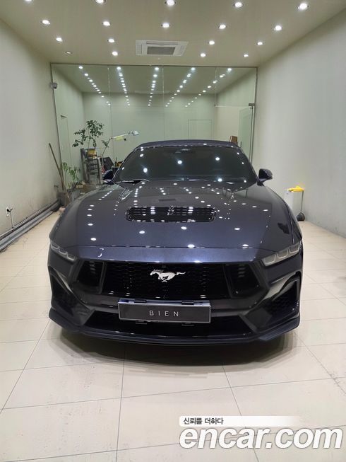 Ford Mustang 2024