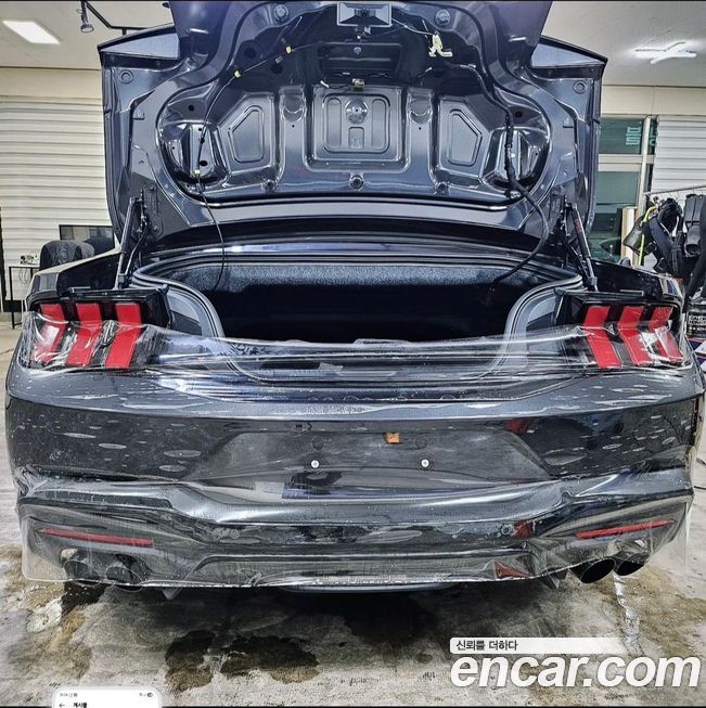 Ford Mustang 2024