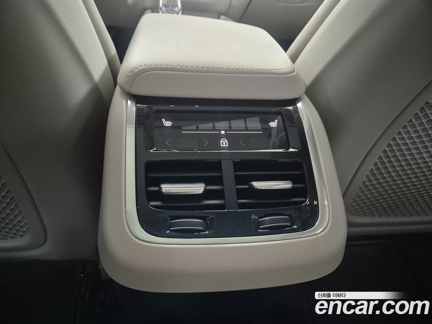 Volvo XC60 2026