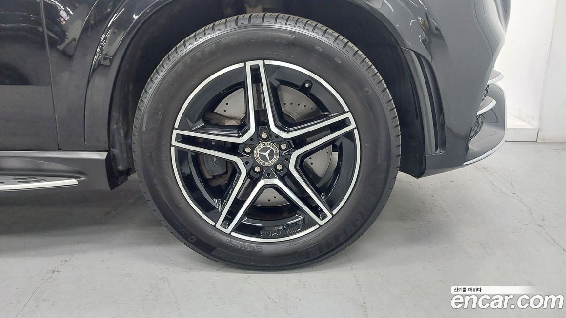 Mercedes-Benz GLE-Class 2021