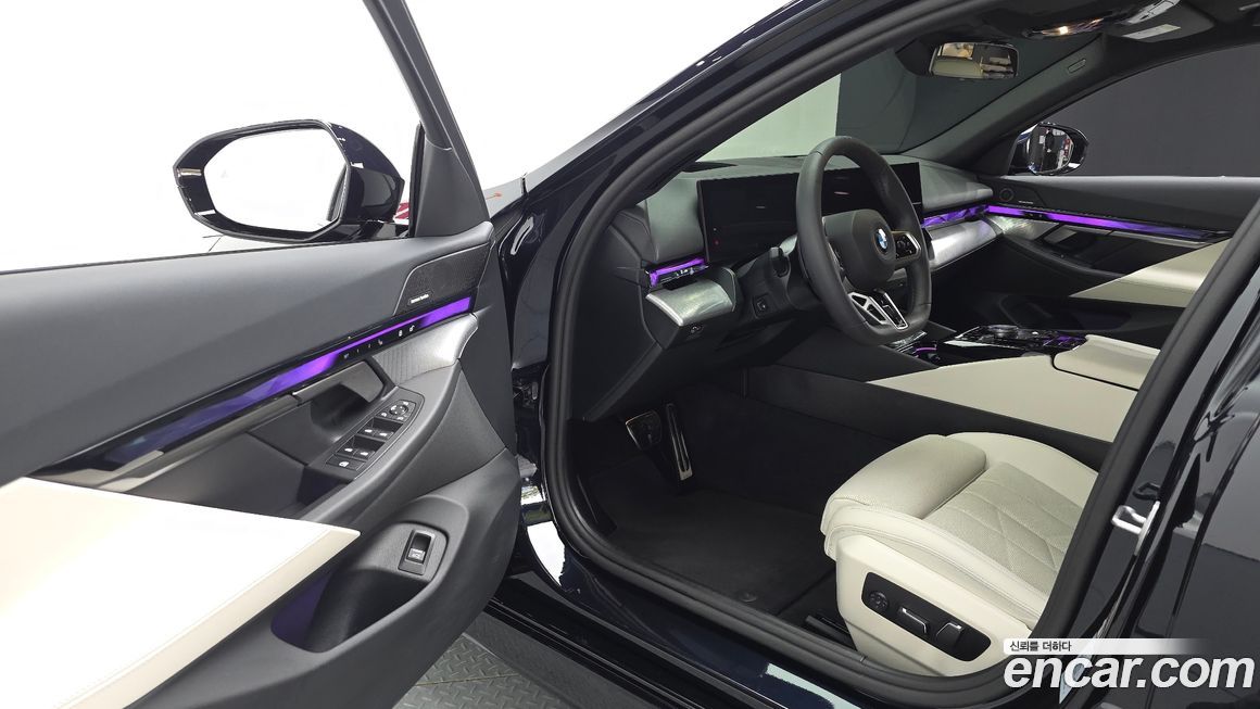 BMW 5-Series 2025