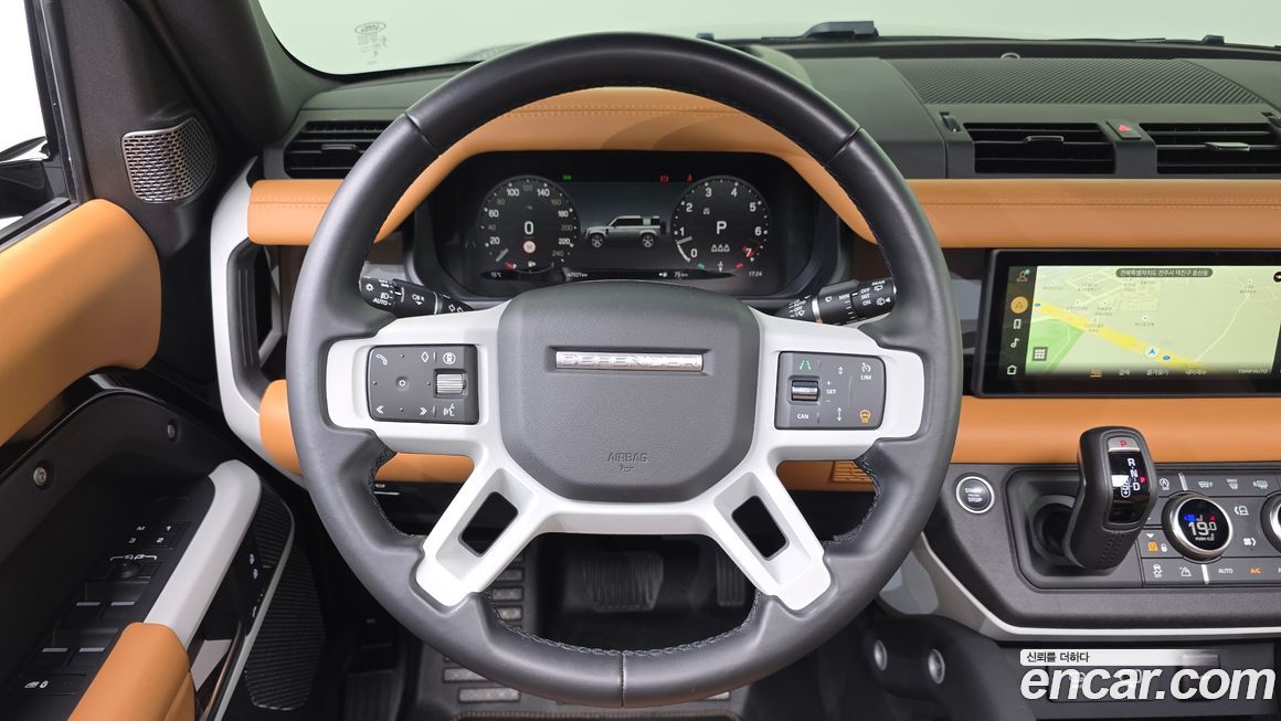 Land Rover Defender 2024