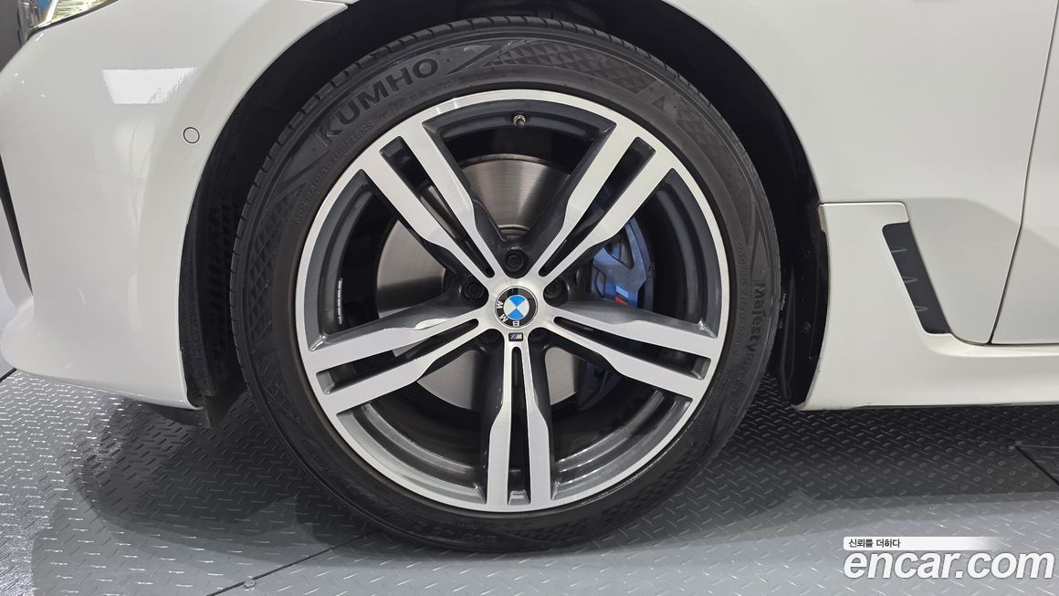 BMW Gran Turismo 2023