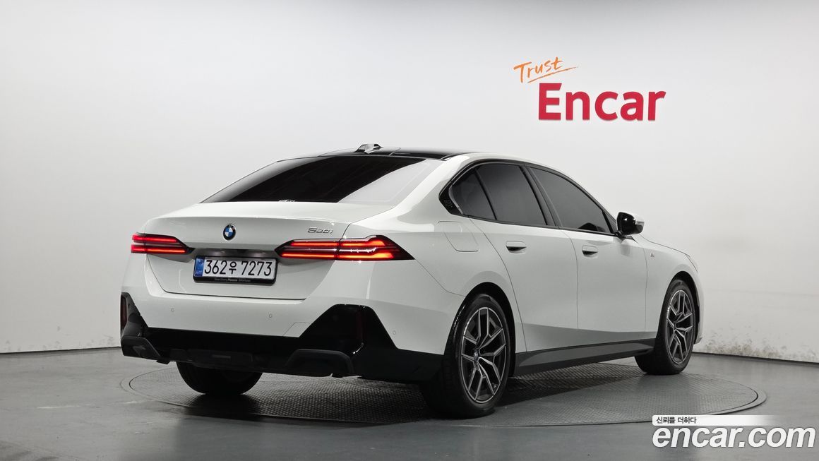BMW 5-Series 2025