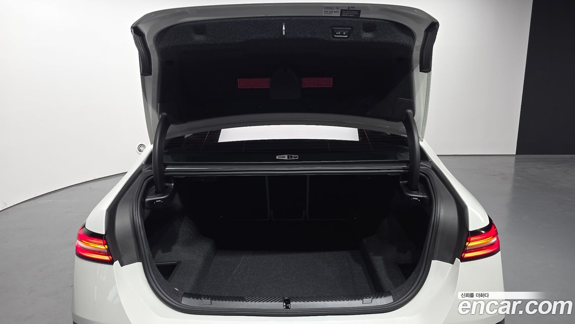 BMW 5-Series 2025