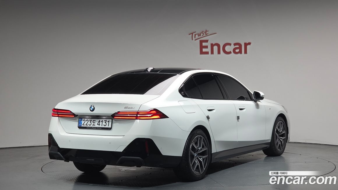 BMW 5-Series 2026
