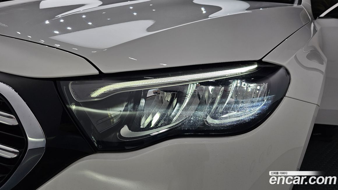 Mercedes-Benz E-Class 2024