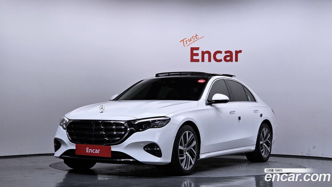 Mercedes-Benz E-Class 2024