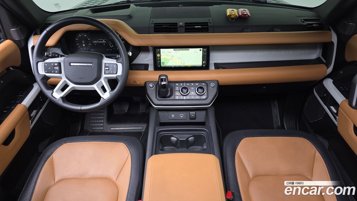 Land Rover Defender 2024