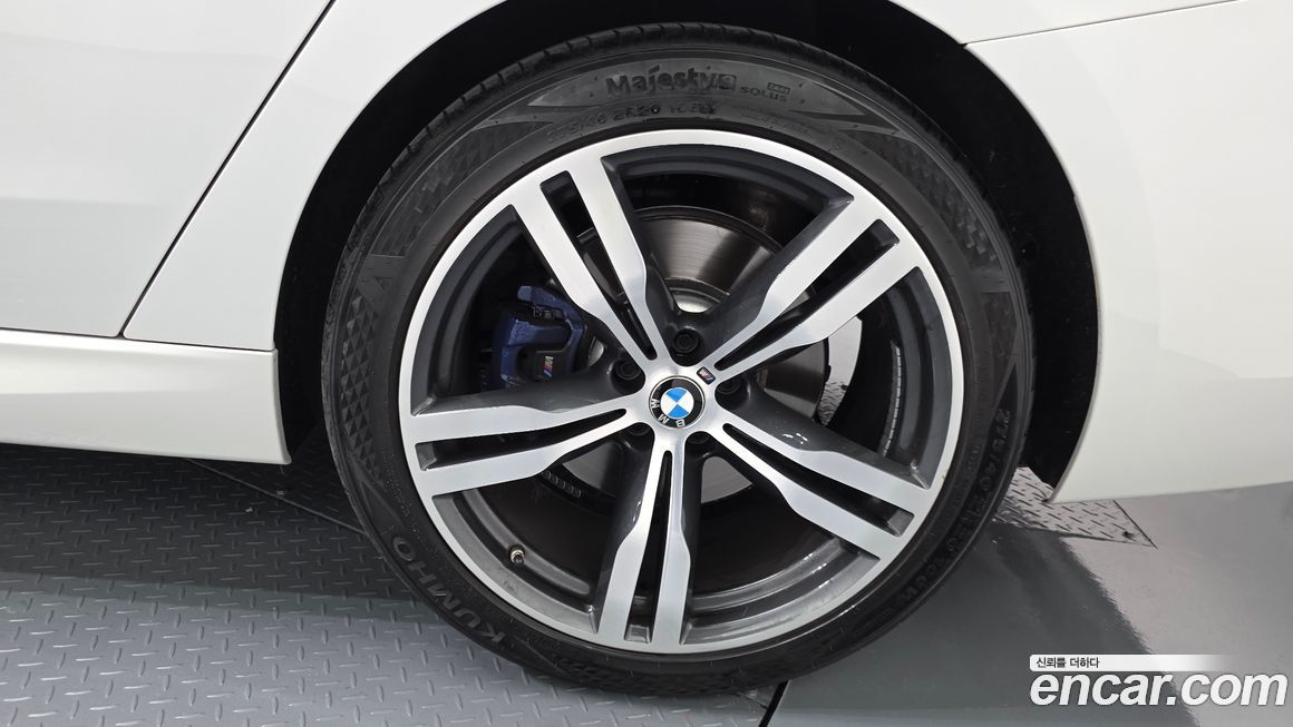 BMW Gran Turismo 2023