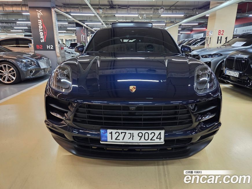 Porsche Macan 2021