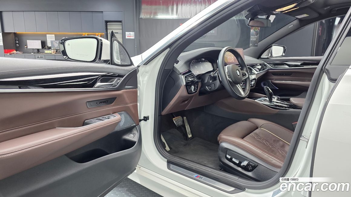 BMW Gran Turismo 2023