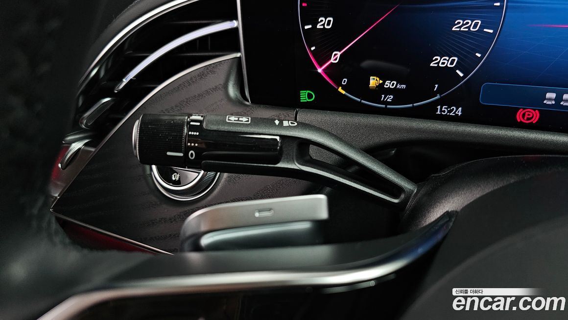 Mercedes-Benz E-Class 2024