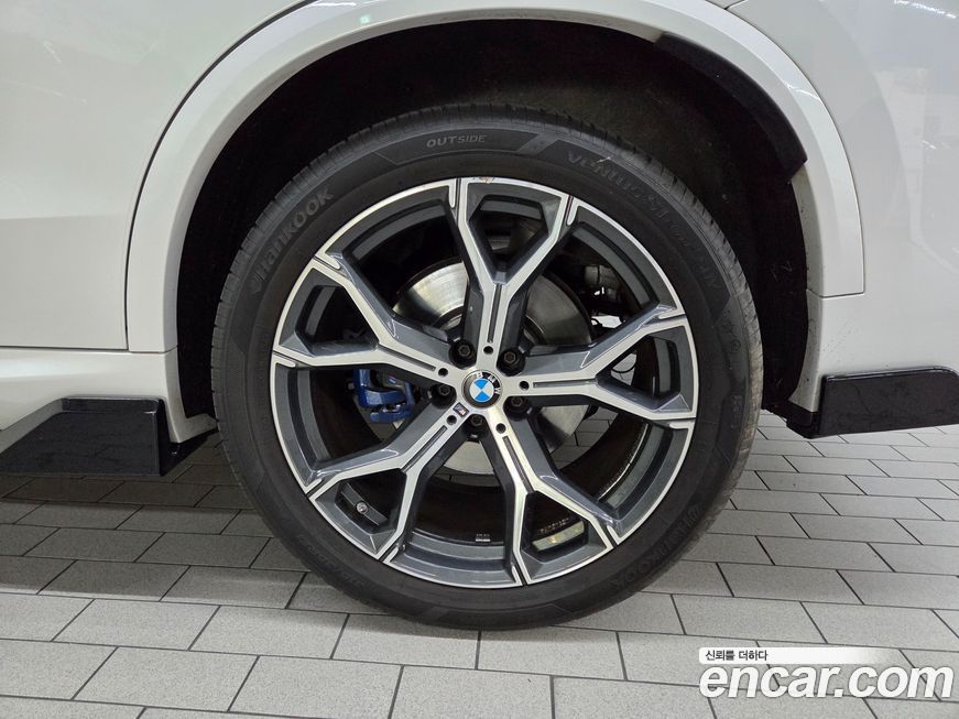 BMW X5 2023