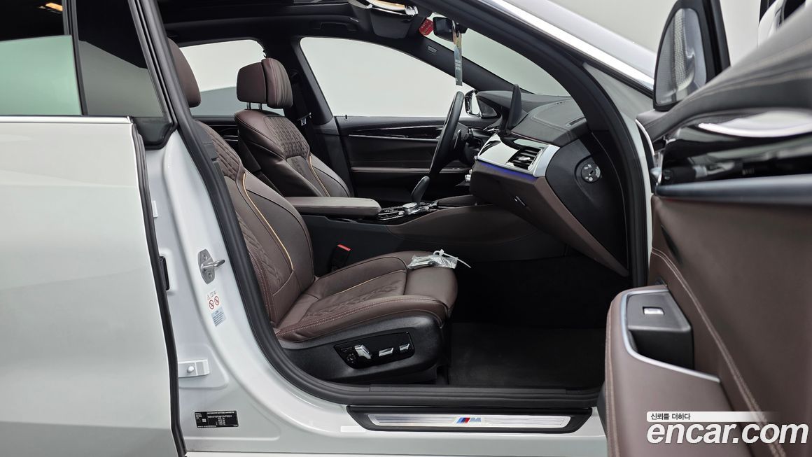 BMW Gran Turismo 2023