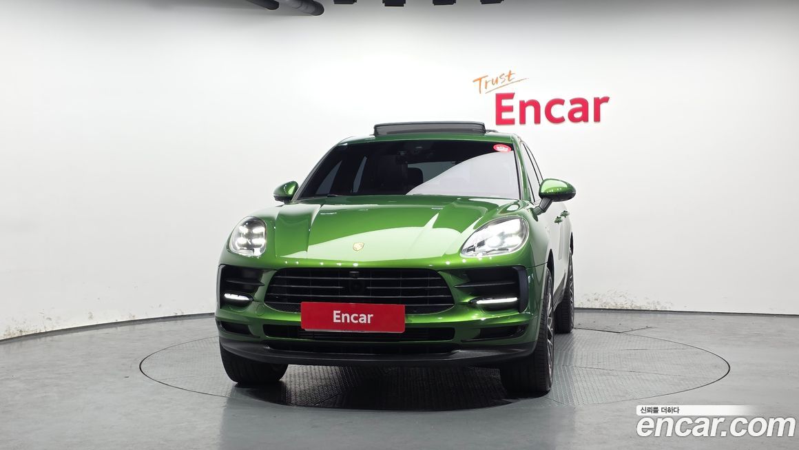 Porsche Macan 2021