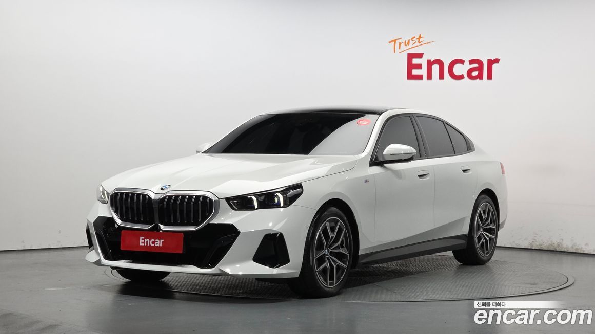 BMW 5-Series 2025