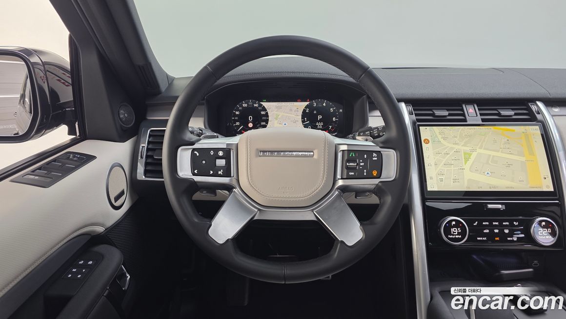 Land Rover Discovery 2024