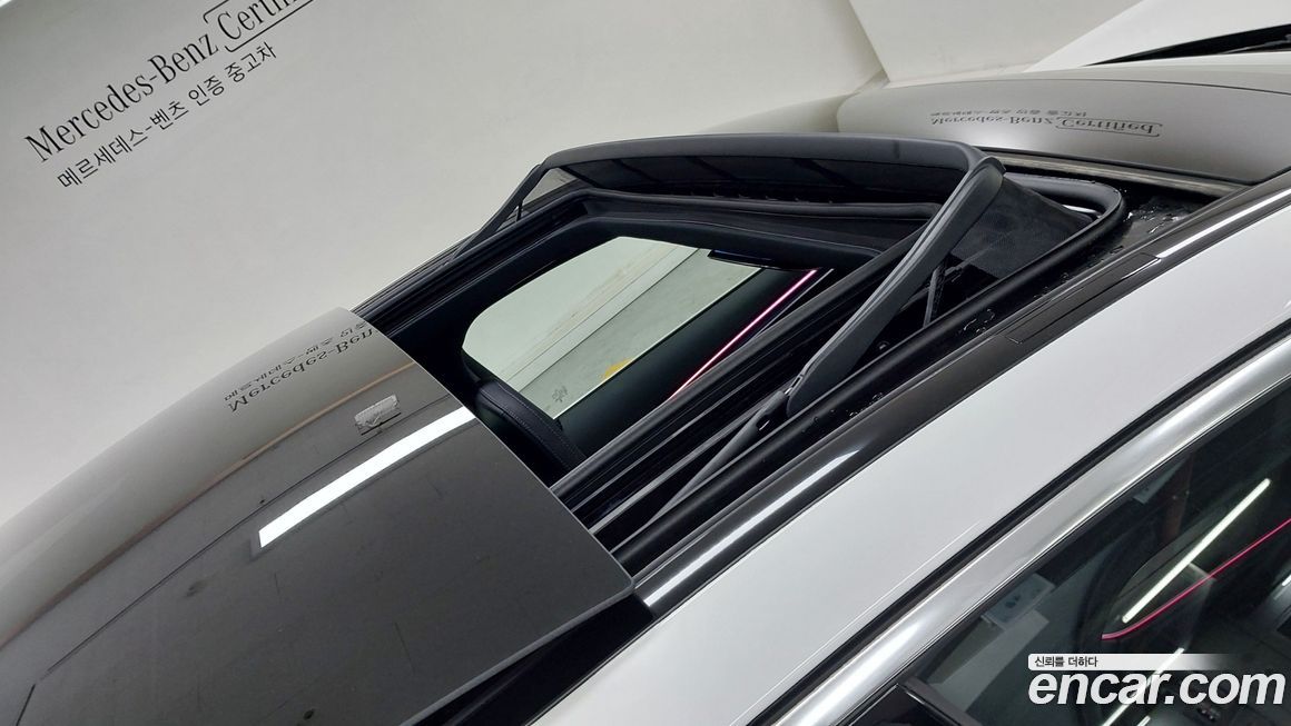 Mercedes-Benz E-Class 2025