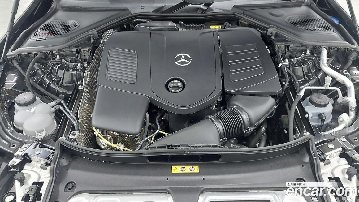 Mercedes-Benz E-Class 2025