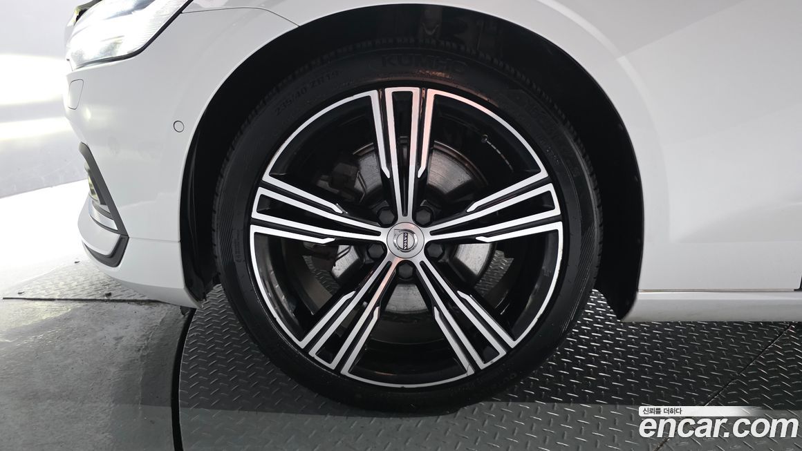 Volvo S60 2021