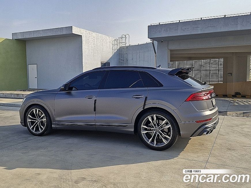 Audi SQ8 2021
