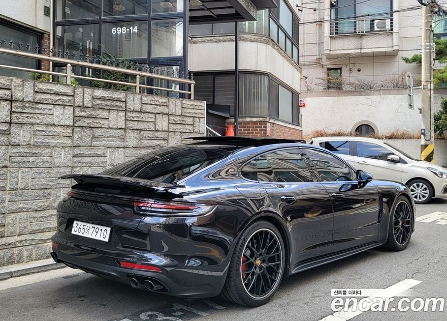 Porsche Panamera 2019