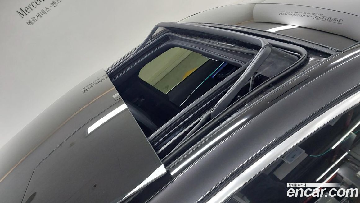 Mercedes-Benz E-Class 2025