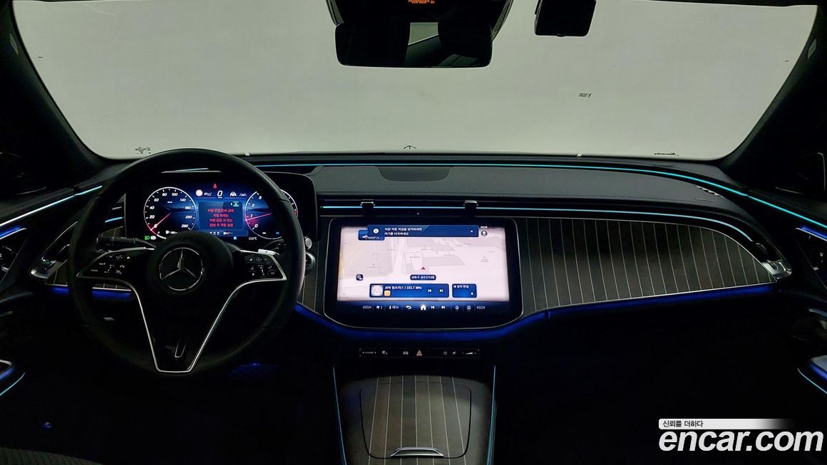 Mercedes-Benz E-Class 2025
