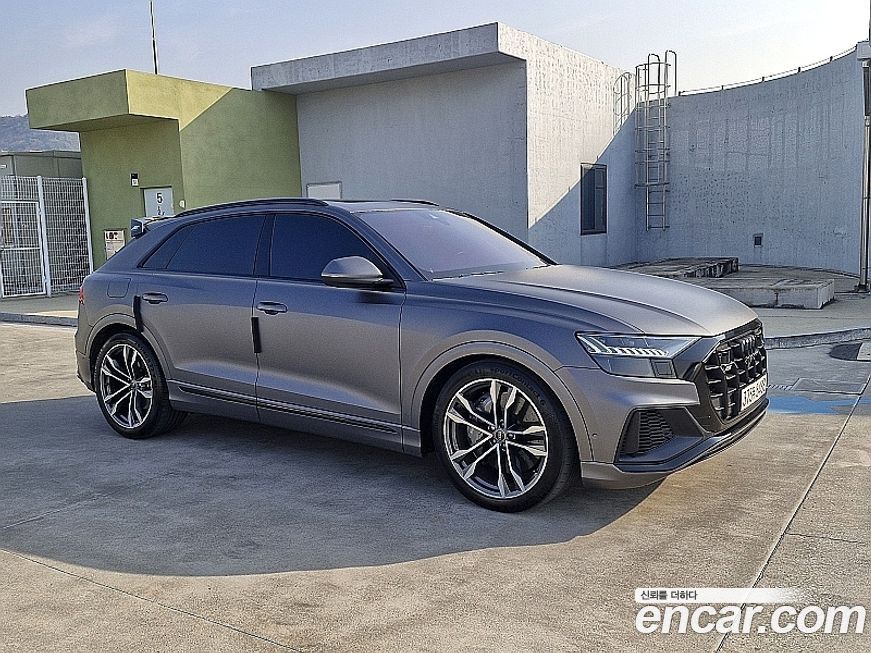 Audi SQ8 2021