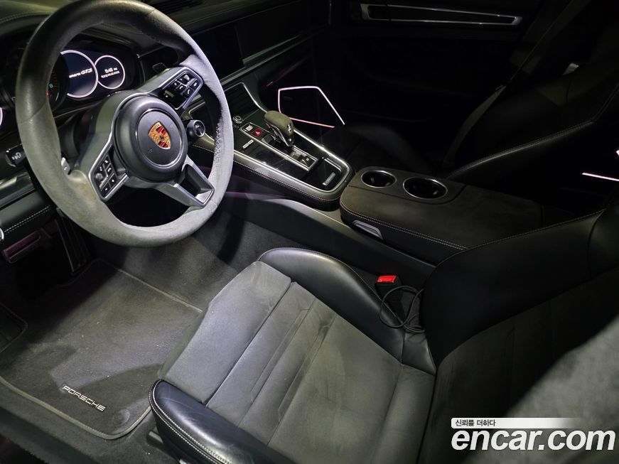 Porsche Panamera 2019