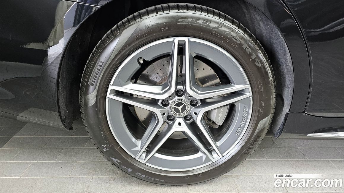 Mercedes-Benz S-Class 2022