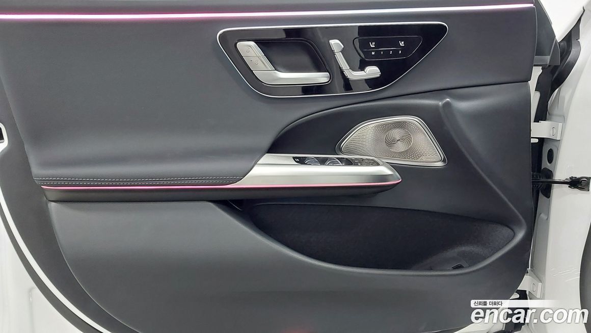 Mercedes-Benz E-Class 2025