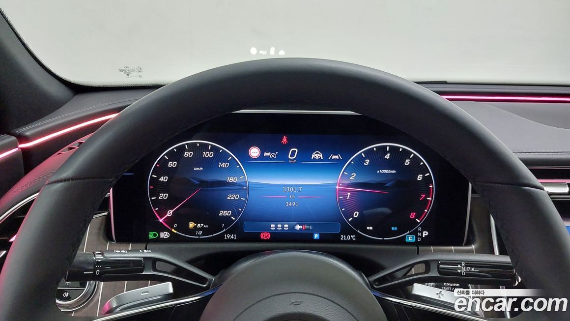 Mercedes-Benz E-Class 2025