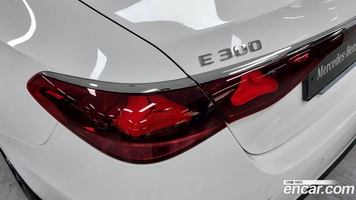 Mercedes-Benz E-Class 2025