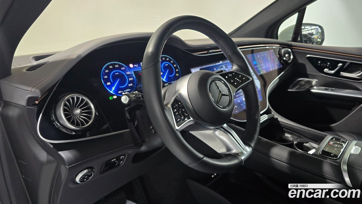 Mercedes-Benz EQE 2024