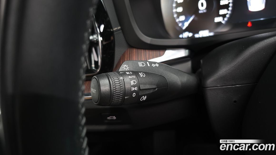Volvo S60 2021