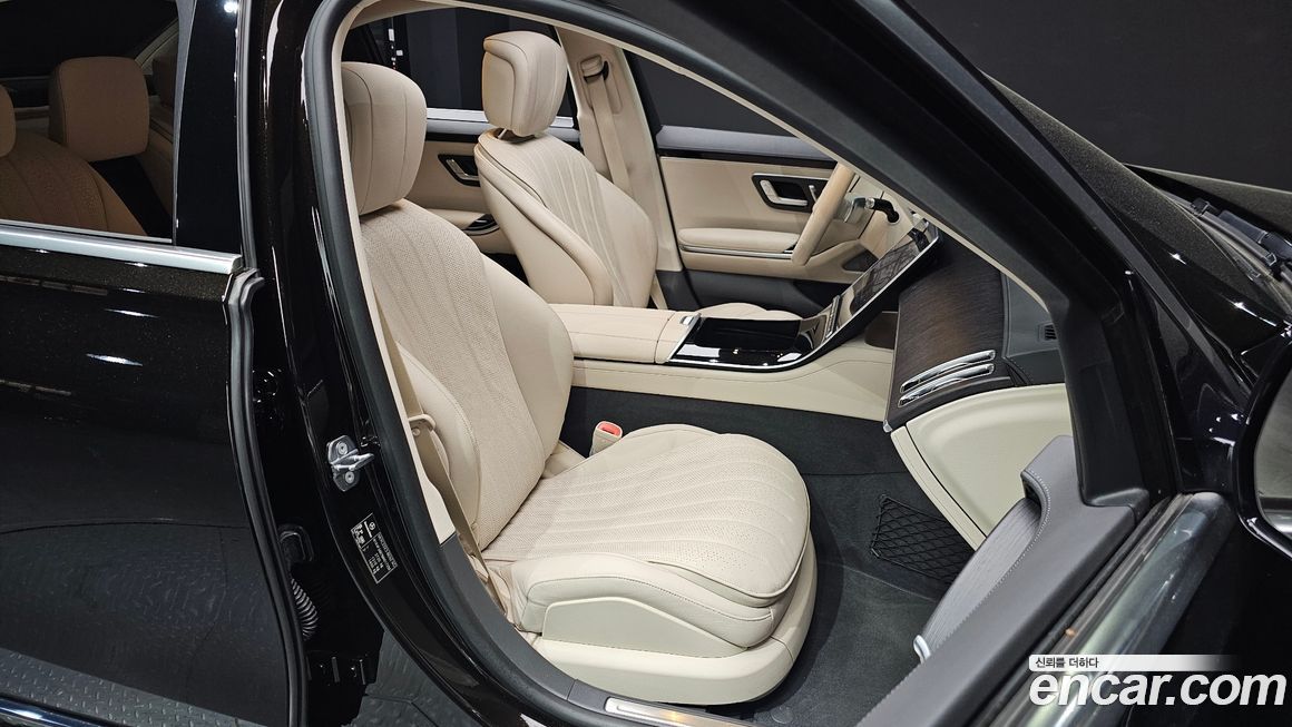 Mercedes-Benz S-Class 2021