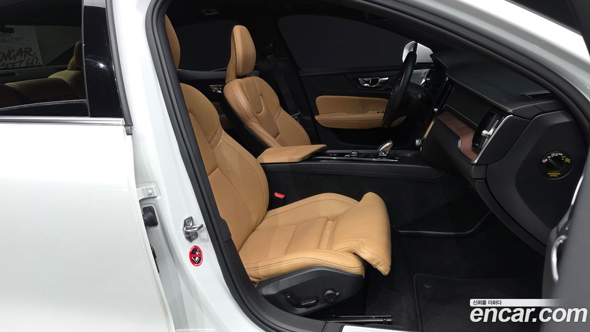 Volvo S60 2021