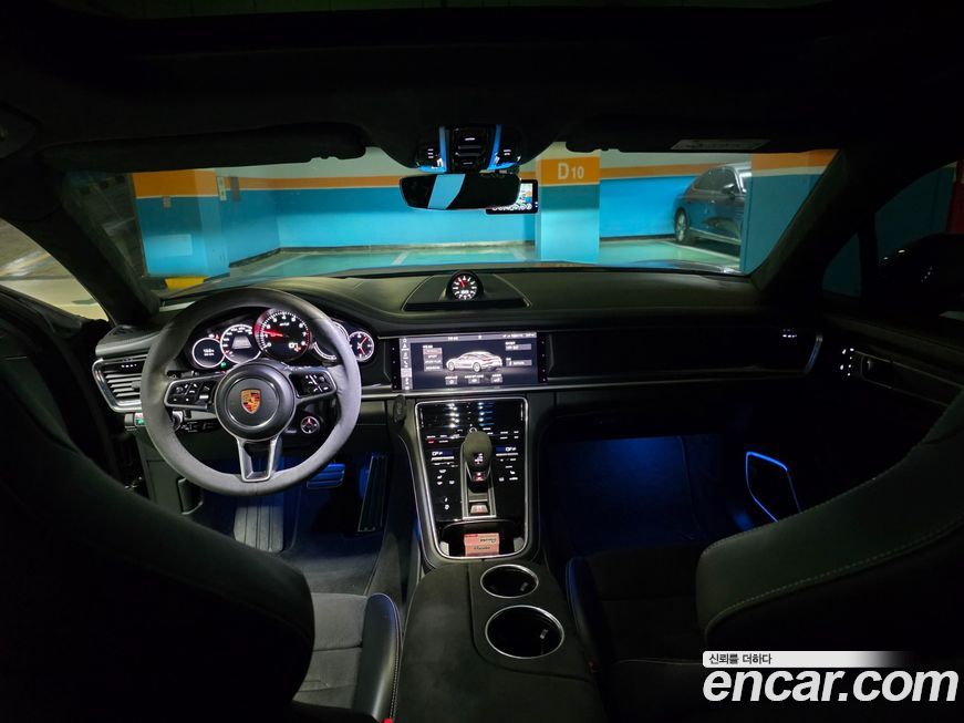 Porsche Panamera 2019