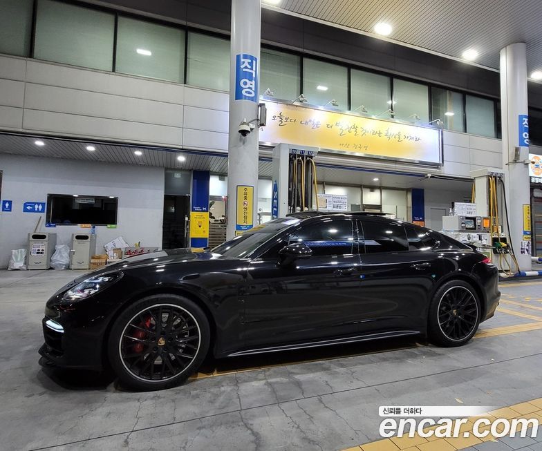 Porsche Panamera 2019