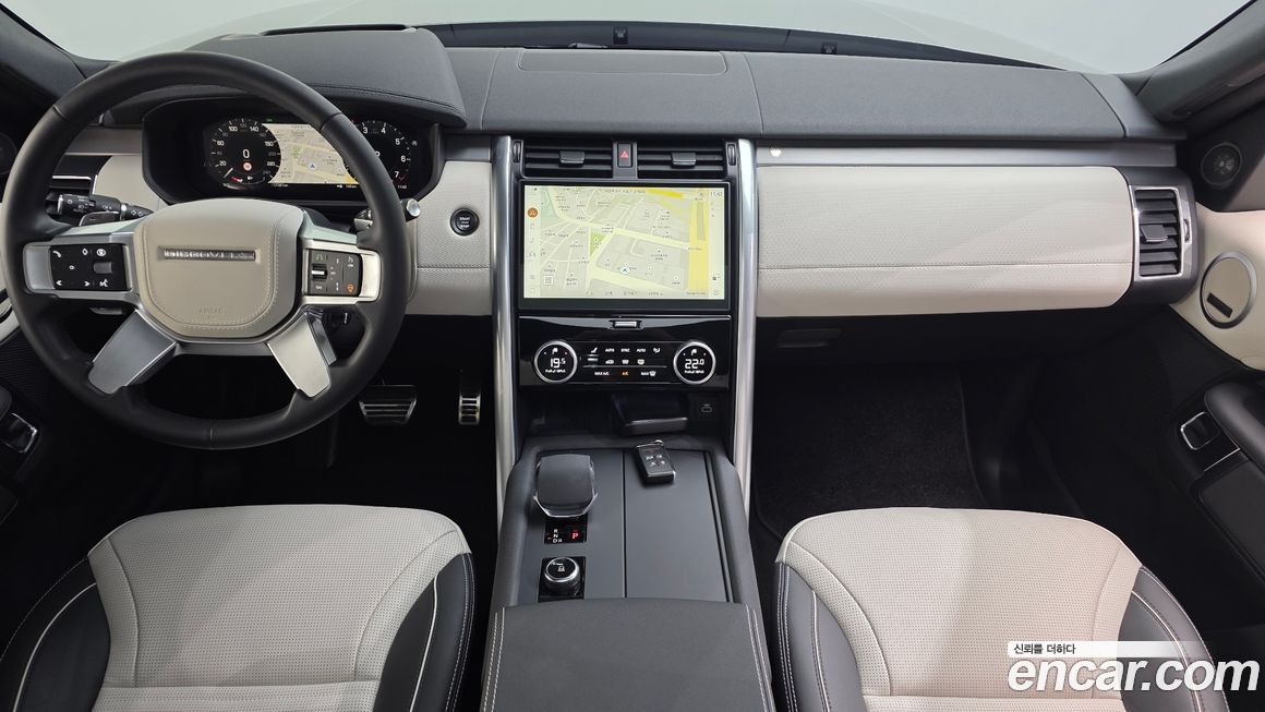 Land Rover Discovery 2024