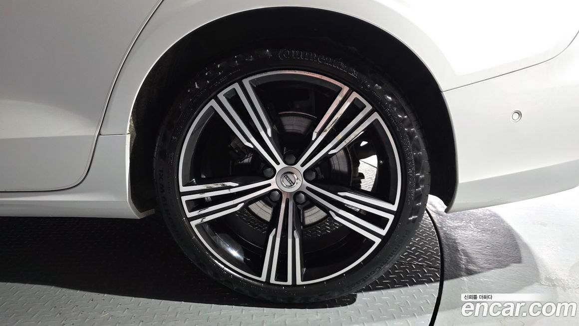 Volvo S60 2021
