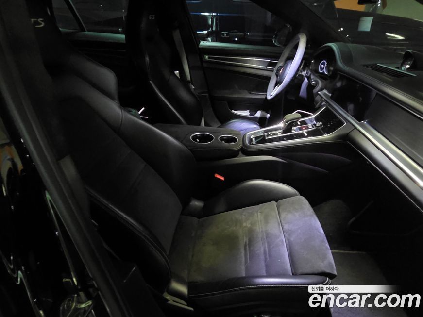 Porsche Panamera 2019