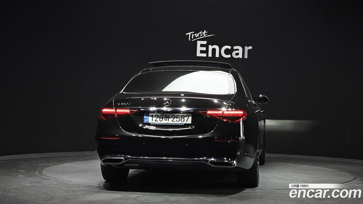 Mercedes-Benz S-Class 2021