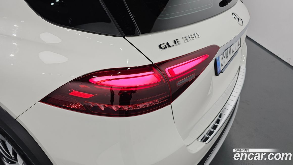 Mercedes-Benz GLE-Class 2025